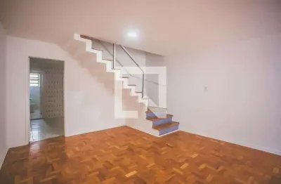 Casa com 3 quartos para alugar na Rua Forte de Itaipu, Saúde, São Paulo