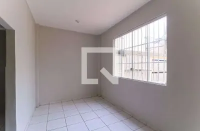 Casa com 1 quarto para alugar na Rua Pernambuco, Méier, Rio de Janeiro