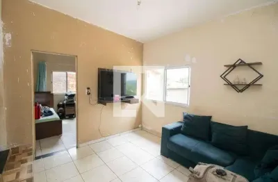 Casa com 3 quartos para alugar na Rua Dona Leonina, Novo Horizonte, Betim