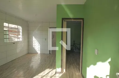 Casa com 2 quartos para alugar na Rua Alexandre de Gusmão, Estância Velha, Canoas