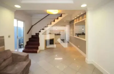 Casa com 2 quartos para alugar na Rua Ângelo Bunioto, Sapopemba, São Paulo