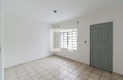 Casa com 2 quartos para alugar na Rua Domingos de Santa Maria, Jabaquara, São Paulo