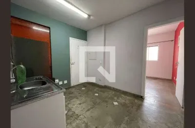 Casa com 2 quartos para alugar na Avenida Trona Constanzo, Butantã, São Paulo