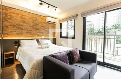 Apartamento com 1 quarto para alugar na Avenida dos Carinás, Moema, São Paulo