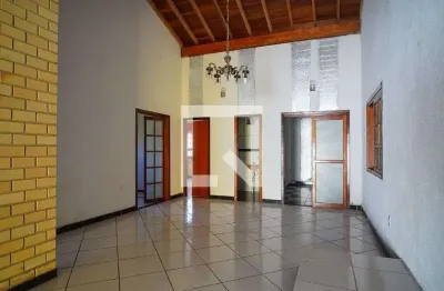 Casa para aluguel - teresópolis, 3 quartos,  150 m² - porto alegre