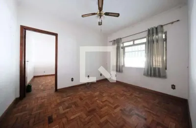 Casa com 3 quartos para alugar na Rua José Silva Alcântara Filho, Ponte Rasa, São Paulo