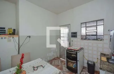 Casa com 1 quarto para alugar na Rua Frei João do Rosário, Vila Marari, São Paulo