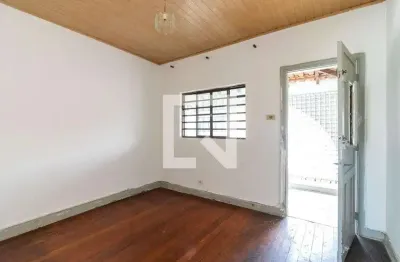 Casa com 2 quartos para alugar na Rua Santa Olímpia, Água Fria, São Paulo