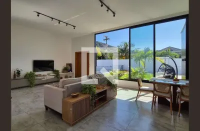 Casa / sobrado em condomínio para aluguel - vargem grande, 4 quartos,  280 m² - rio de janeiro