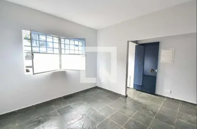 Casa com 2 quartos para alugar na Rua Engenheiro Ranulfo Pinheiro Lima, Ipiranga, São Paulo