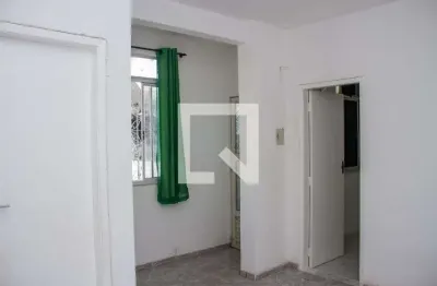 Casa com 1 quarto para alugar na Rua Pernambuco, Méier, Rio de Janeiro