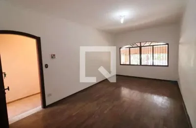 Casa com 4 quartos para alugar na Rua Matheus Bariani, Vila Yara, Osasco