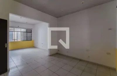 Casa com 6 quartos para alugar na Rua Pandiá Calógeras, Liberdade, São Paulo