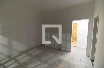 Casa com 2 quartos para alugar na Rua Doutor Cornélio De Melo Júnior, Piratininga, Niterói