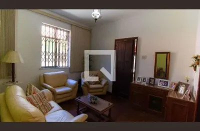 Casa com 4 quartos para alugar na Rua Nossa Senhora Auxiliadora, Santa Rosa, Niterói