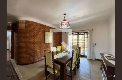 Casa com 5 quartos para alugar na Rua Luís Pícolo, Vale Verde, Valinhos