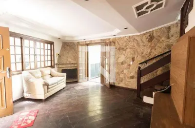 Casa com 3 quartos para alugar na Rua Doutor Gabriel Nicolau, Santana, São Paulo