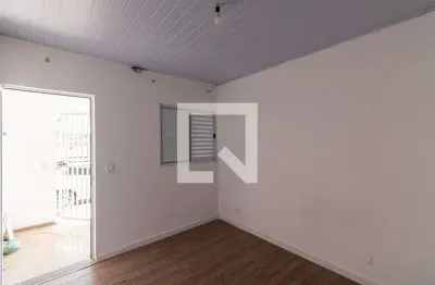 Casa com 1 quarto para alugar na Rua Nhatumani, Vila Ré, São Paulo