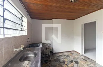 Casa com 1 quarto para alugar na Rua Carlos de Laet, Boqueirão, Curitiba