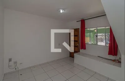 Casa com 3 quartos para alugar na Rua Budapeste, Sacomã, São Paulo