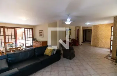 Casa / sobrado em condomínio para aluguel - itaipu, 5 quartos,  350 m² - niterói