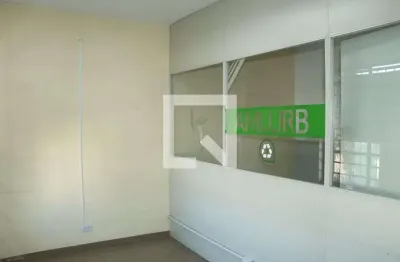 Casa com 3 quartos para alugar na Rua Solano Trindade, Centro, Embu das Artes