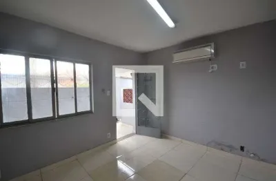Casa para aluguel - heliópolis, 2 quartos,  50 m² - belford roxo