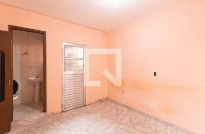 Casa com 1 quarto para alugar na Rua 15 de Outubro, Santa Maria, Osasco