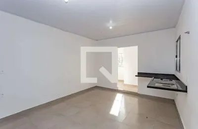 Casa com 2 quartos para alugar na Rua Mário Navarro da Costa, Sacomã, São Paulo