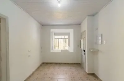 Casa com 2 quartos para alugar na Rua Cachoeira de Santa Cruz, Ponte Rasa, São Paulo