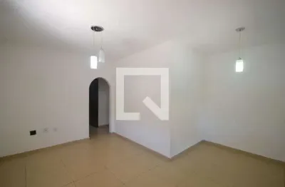 Casa com 4 quartos para alugar na Rua Antônio Vieira, Da Luz, Nova Iguaçu