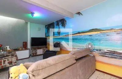 Casa com 3 quartos para alugar na Avenida General Ataliba Leonel, Água Fria, São Paulo