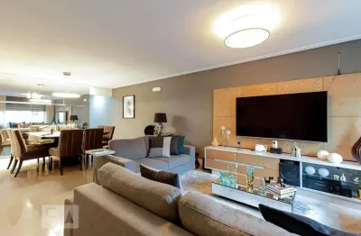 Casa com 3 quartos para alugar na Rua Padre Marcos Simoni, Vila Ede, São Paulo