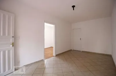 Casa com 1 quarto para alugar na Rua Batista Caetano, Aclimação, São Paulo