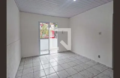 Casa com 2 quartos para alugar na Rua Ministro Lins de Barros, Jardim Peri, São Paulo