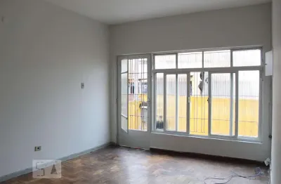 Casa com 3 quartos para alugar na Rua Galileo Torrano, Butantã, São Paulo