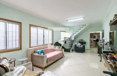 Casa com 3 quartos para alugar na Rua das Oiticicas, Jabaquara, São Paulo