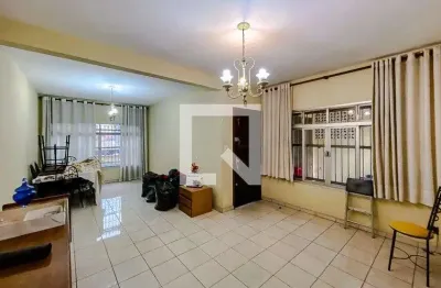 Casa com 4 quartos para alugar na Rua Isaura Abad Giacomelli, Ipiranga, São Paulo