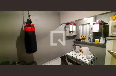 Casa com 1 quarto para alugar na Rua Américo da Silva, Jardim Roberto, Osasco