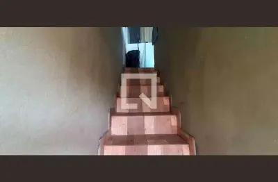 Casa com 2 quartos para alugar na Rua Américo da Silva, Jardim Roberto, Osasco