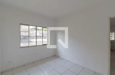 Casa com 2 quartos para alugar na Rua Doutor Piragibe, Cangaíba, São Paulo