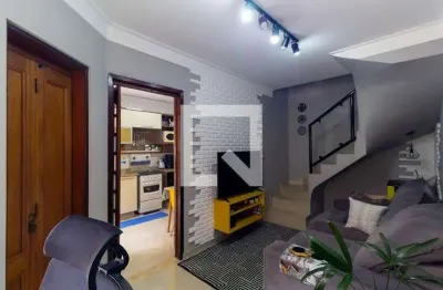 Casa com 2 quartos para alugar na Rua Frei Bernardino Coste, Sapopemba, São Paulo