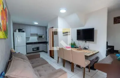 Casa com 2 quartos para alugar na Rua Paratiji, Vila Ré, São Paulo