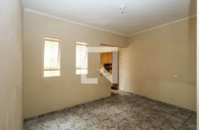 Casa com 2 quartos para alugar na Rua Tito Oliani, Sacomã, São Paulo