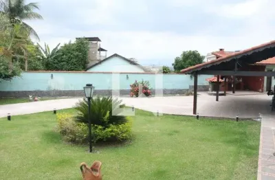 Casa com 4 quartos para alugar na Rua Santo Antônio, Centro, Belford Roxo