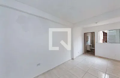 Casa com 3 quartos para alugar na Rua Manuel Soeiro Ramirez, Vila Alzira, São Paulo