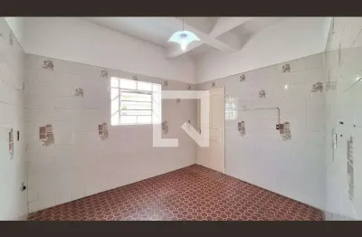 Casa com 4 quartos para alugar na Rua Epaminondas Lobo, Vila Romana, São Paulo