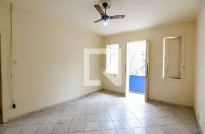 Casa com 3 quartos para alugar na Avenida Heitor Beltrão, Tijuca, Rio de Janeiro