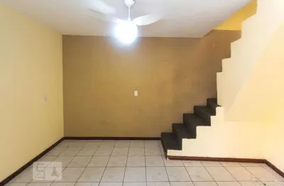 Casa com 2 quartos para alugar na Rua Maria do Carmo, Vila Alpina, São Paulo