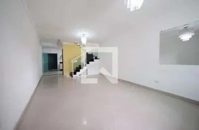Casa com 3 quartos para alugar na Rua Coronel Newton Braga, Cangaíba, São Paulo